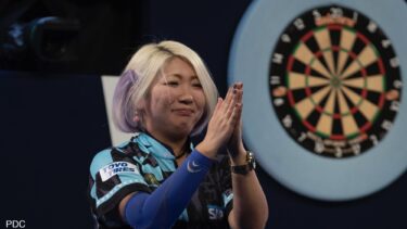 鈴木未来 PDCウーマンシリーズ3で優勝！準々決勝で大会10連覇のボウ・グリーブスに勝利
